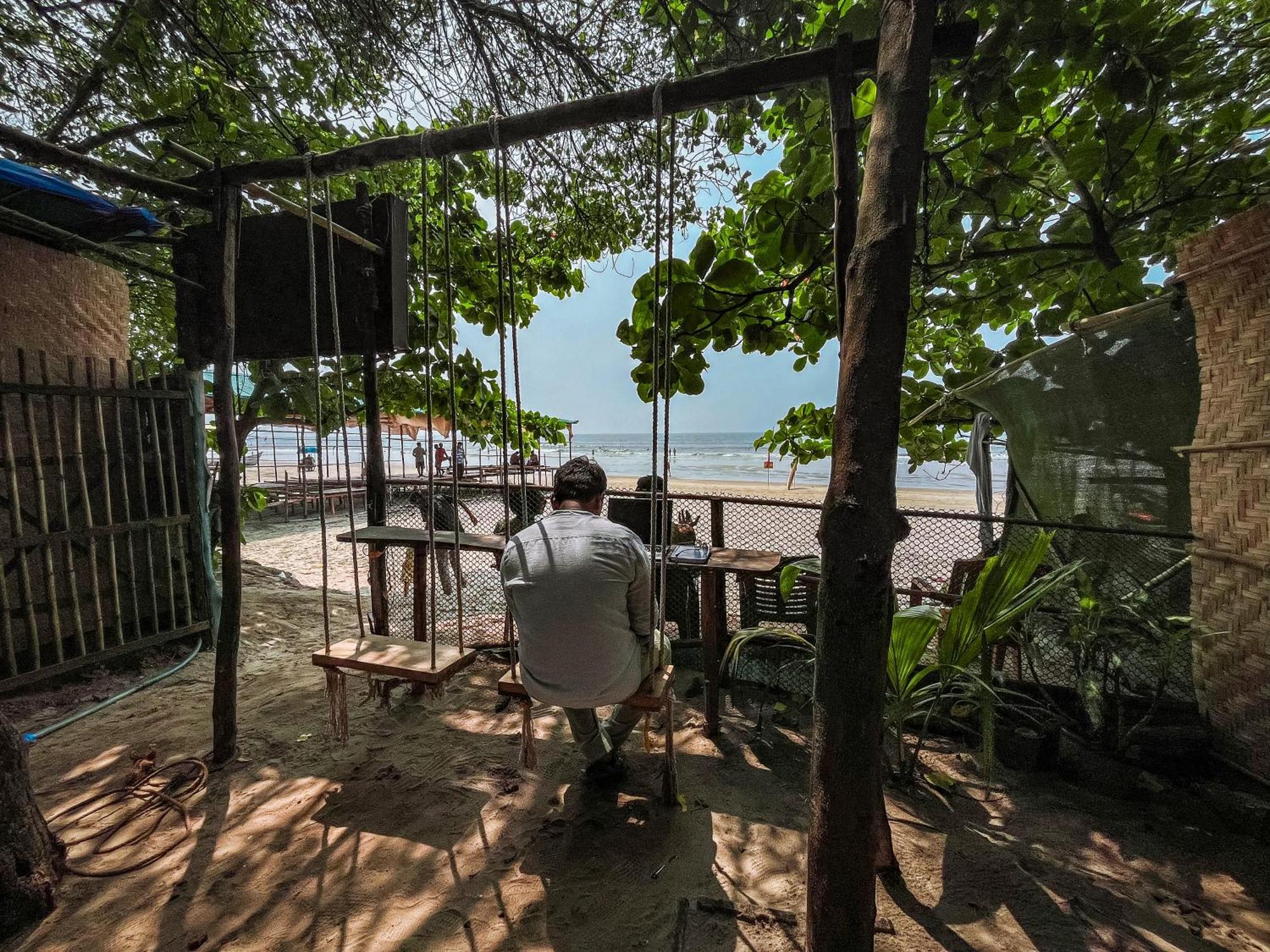12 Monks - Beachside Hostel 아람볼 외부 사진